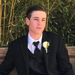 Meet your Posher, Tristen